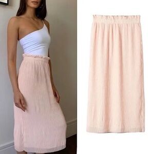 Babaton Gabriola Skirt Pink Midi Lightweight Crinkle Lined Small EUC Aritzia